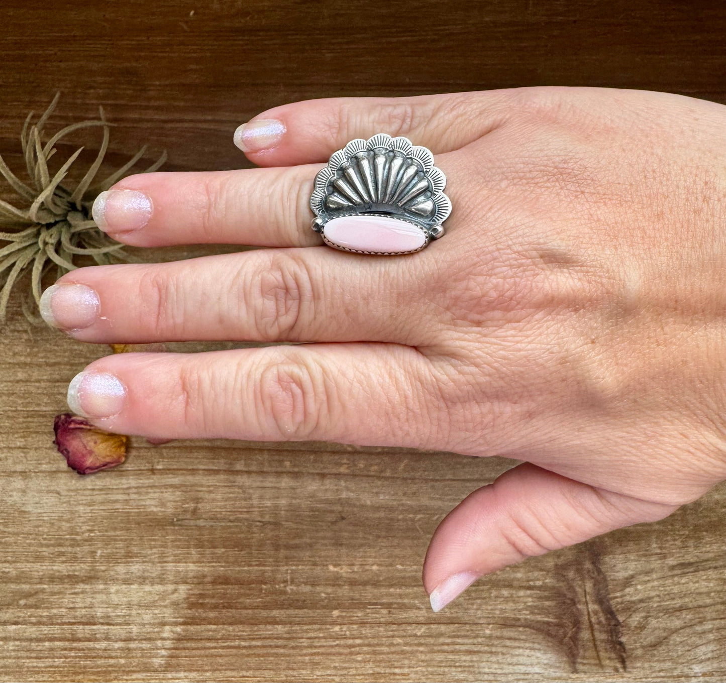 Ring -Size 7 - pink conch & sterling silver